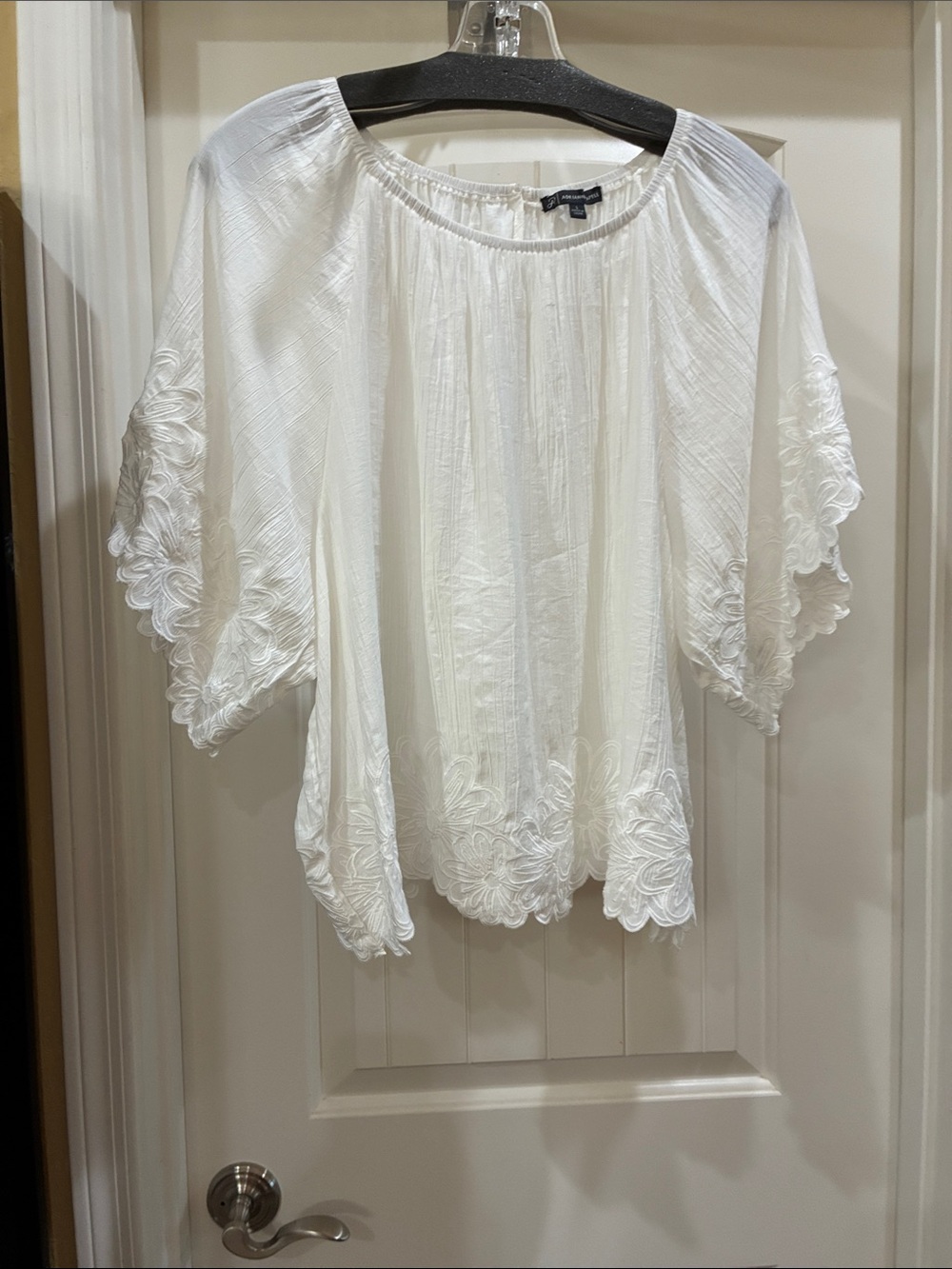 Women’s White Embroidered Peasant Blouse with Scalloped Hem